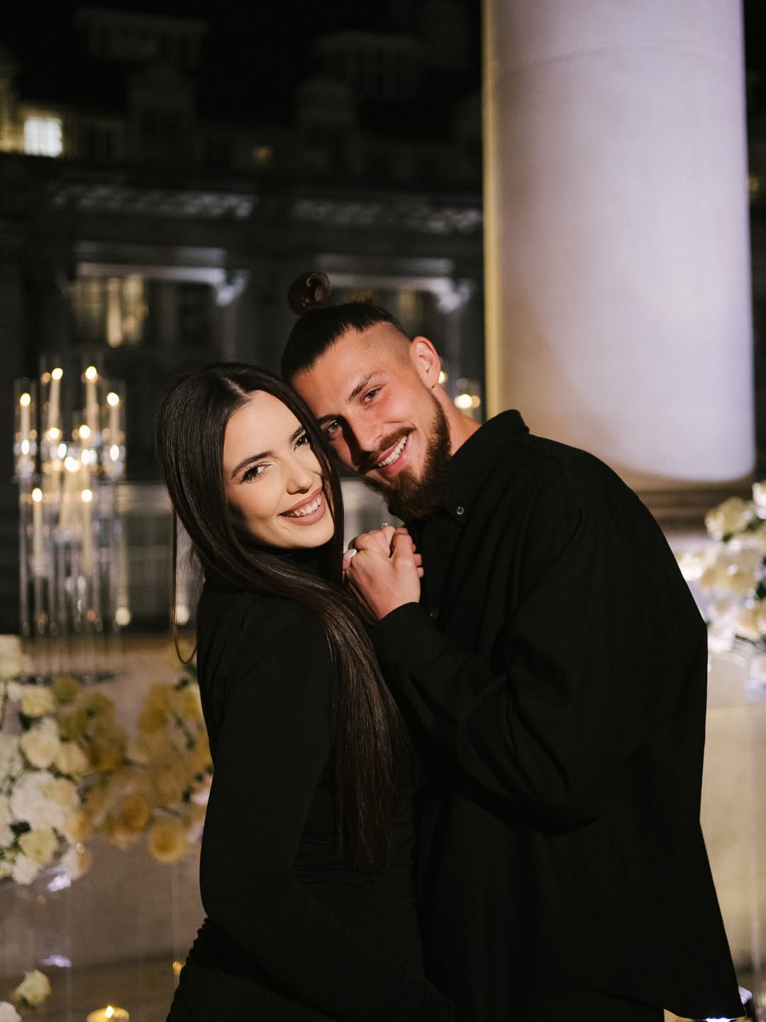 Imagini de la cununia civilă a lui Radu Drăgușin. Fotbalistul s-a căsătorit cu Ioana Stan