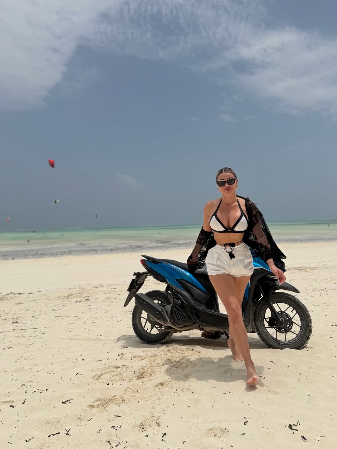 Ce a pățit iubita lui Cătălin Cazacu în Africa: „E bine, a supraviețuit”! De ce a ajuns la spital în Tanzania