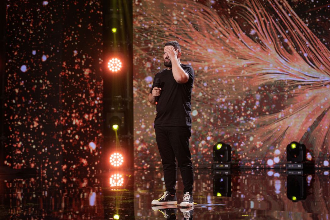 Cine este Ion Cozel de la „Românii au talent” 2025. Smiley și Pavel Bartoș au apăsat Golden Buzz pentru talentul său. „Un diamant neșlefuit”