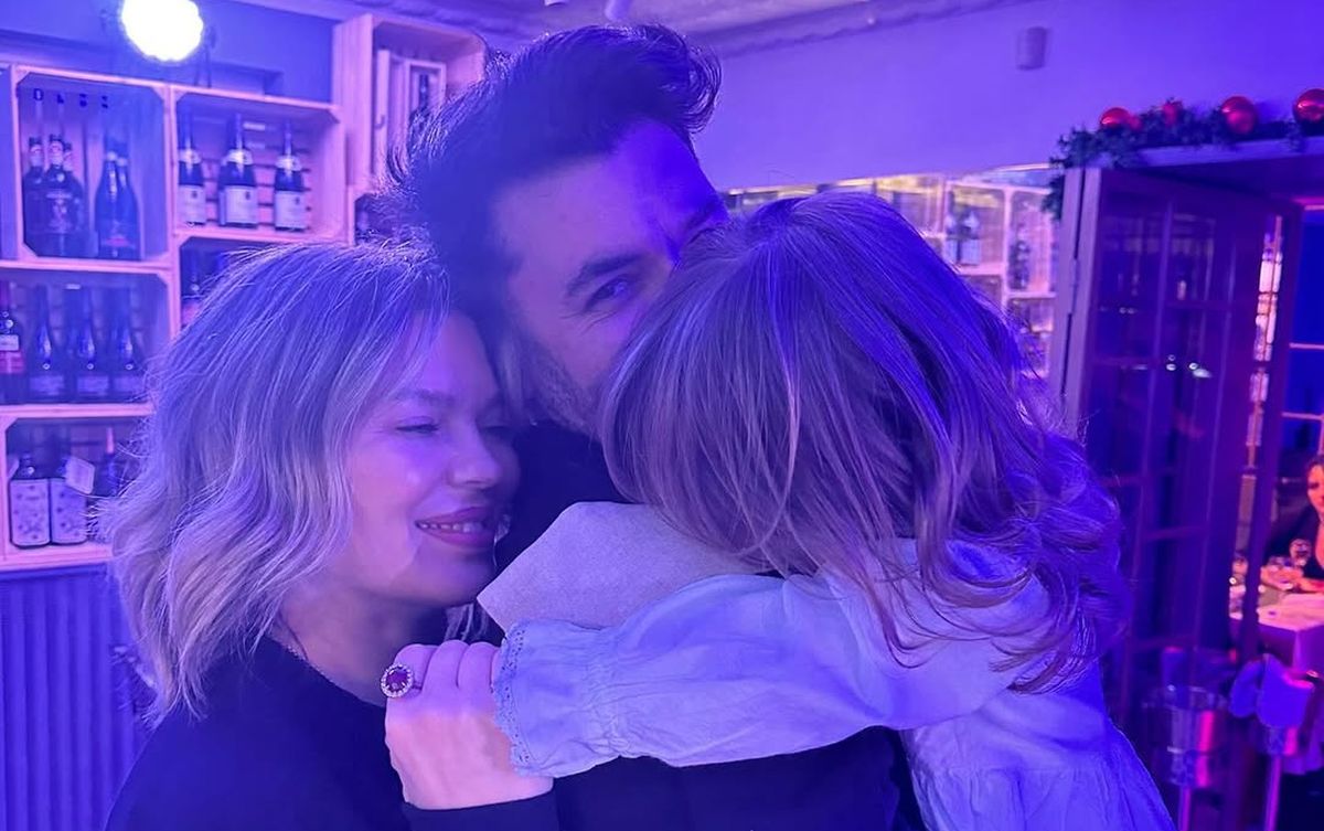 Imaginea cu Smiley și fiica Josephine de la filmările noului sezon „Vocea României” a făcut furori. Artistul a zis: „A venit să-mi ureze baftă”
