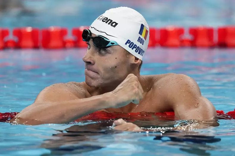 David Popovici, dat de gol de un prezentator de la Pro TV. Unde și-a petrecut sportivul vacanța, după Jocurile Olimpice de la Paris 2024
