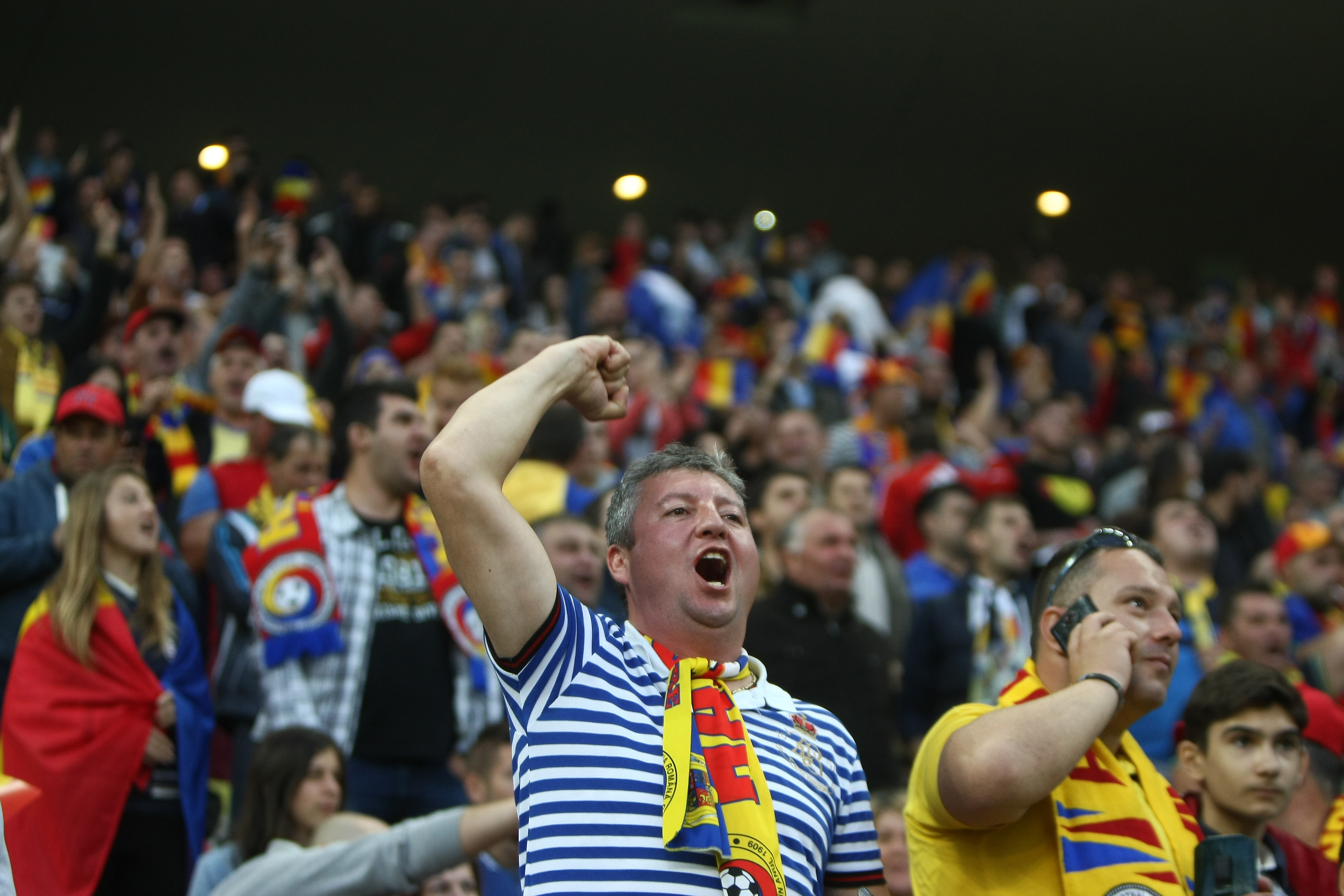 Euro 2016. Meci amical: România - Ucraina 3-4! Adversarii și-au bătut joc de noi! Ne-au dat 4 goluri în 17 minute! Căutăm căpitan! Chiricheș a comis-o din nou. Gol Florin Andone / LIVE BLOG & GALERIE FOTO & VIDEO