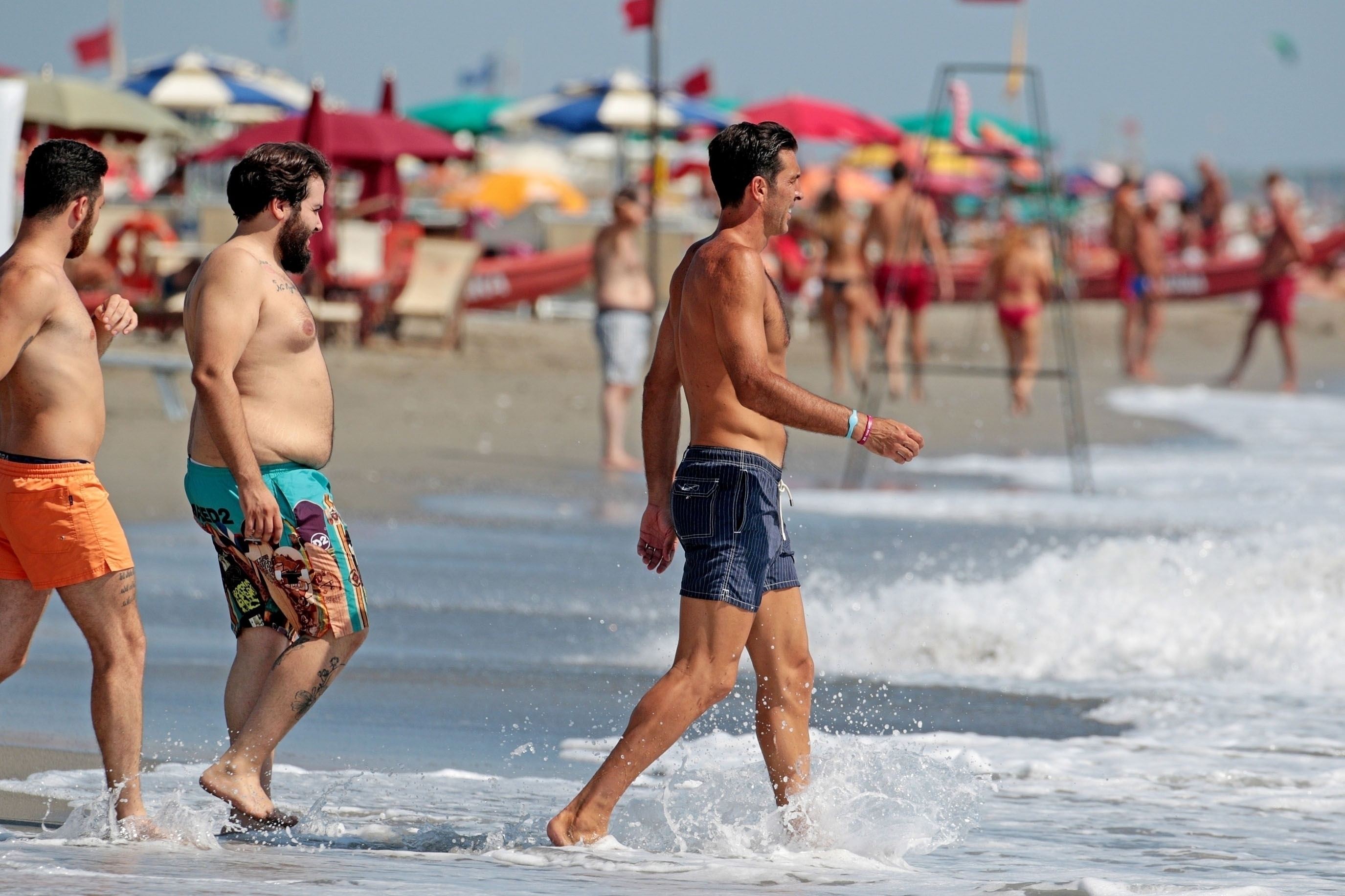 Gianluigi Buffon s-a bronzat pe Riviera italiană, după ce a semnat pentru PSG / GALERIE FOTO