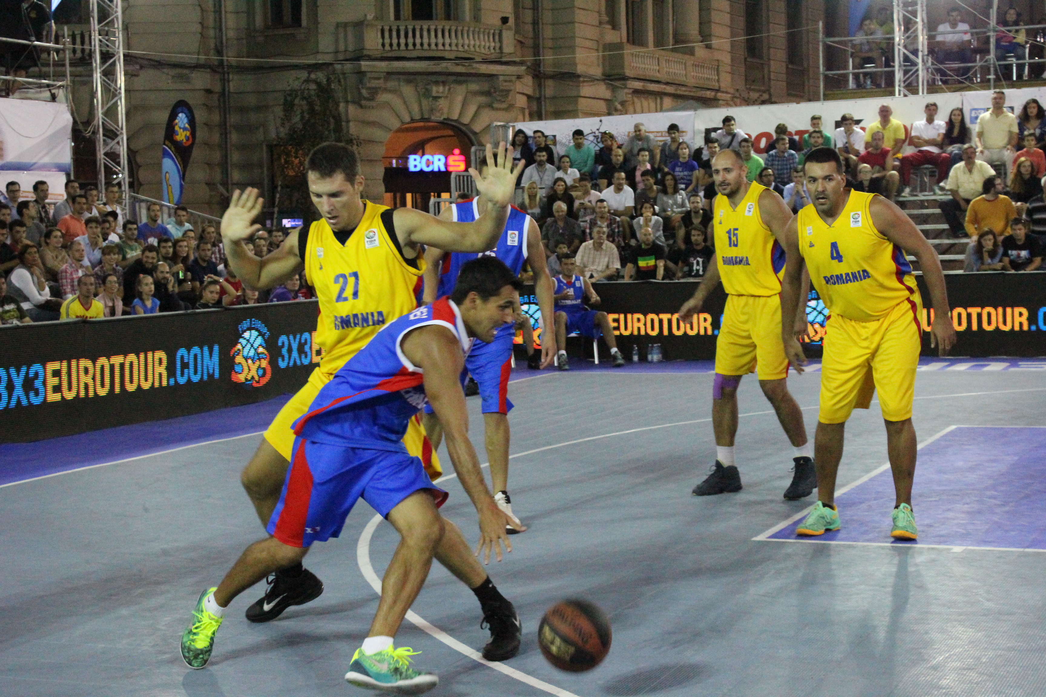 GALERIE FOTO / Echipele României au obţinut victorii pe linie în prima zi a Europeanului de baschet 3x3 