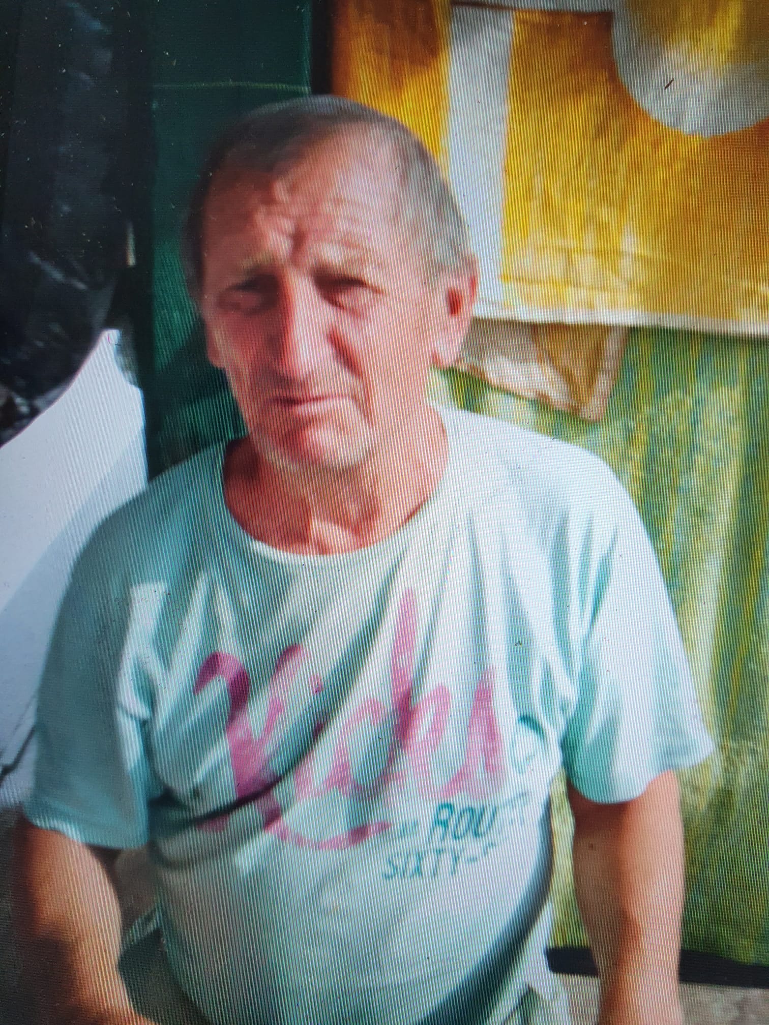 Un bătrân din Mehedinți a plecat în pădure după ciuperci și nu s-a mai întors acasă. Este căutat de poliţişti, salvamontişti şi voluntari