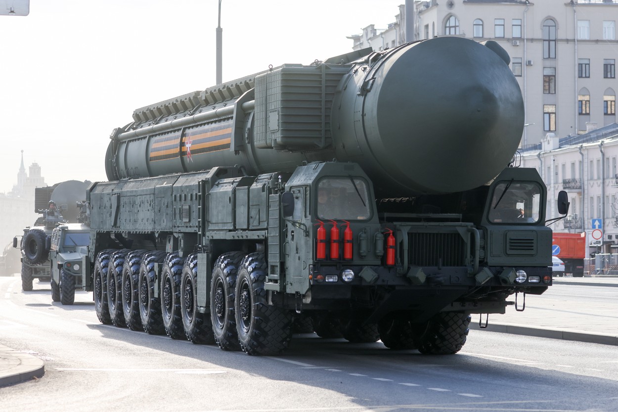Pregătiri pentru parada de Ziua Victoriei, la Moscova. Armata a scos sute de soldați și vehicule militare pe străzi