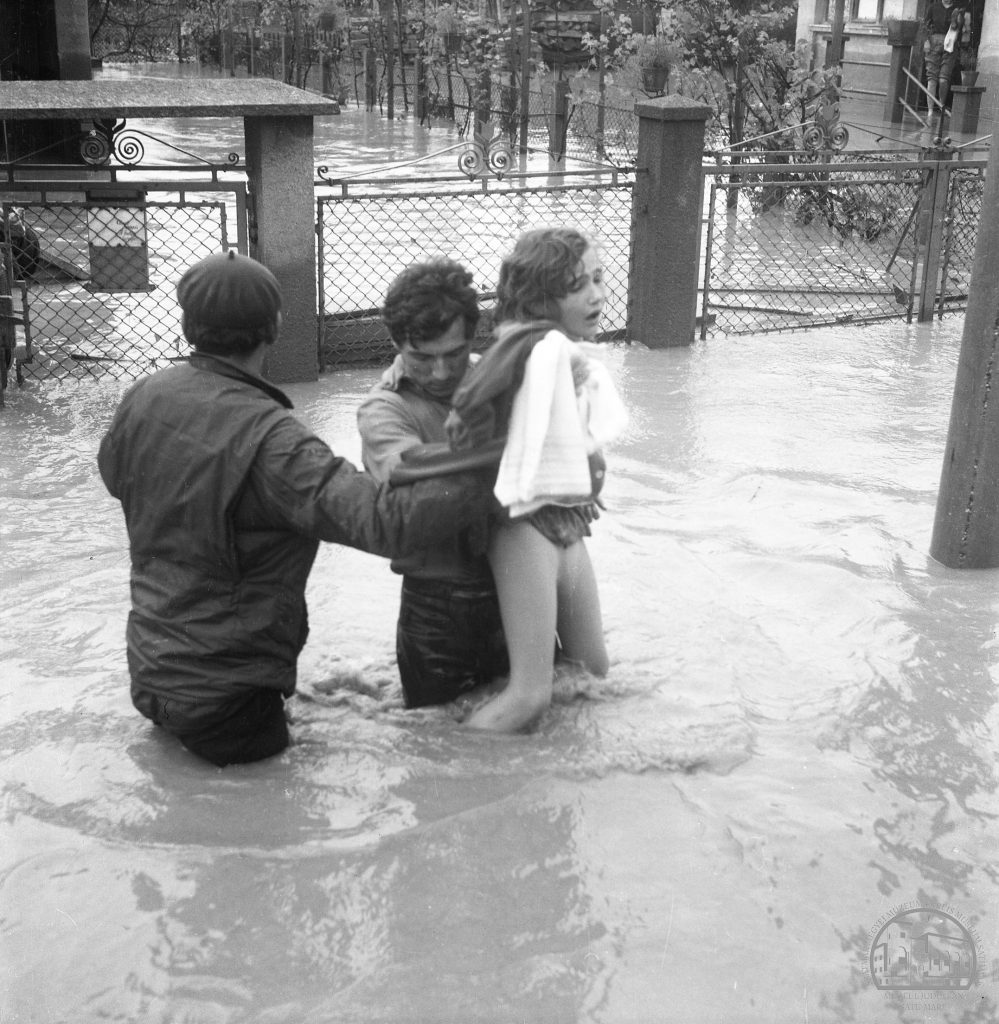 Inundațiile catastrofale din mai 1970. A plouat în Transilvania cât să acopere toată România cu un strat de opt centimetri de apă