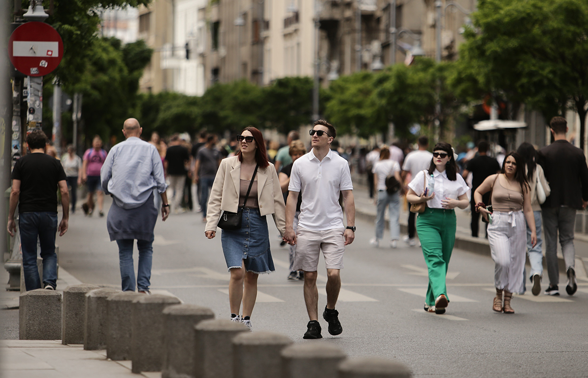 REPORTAJ. Viața în Bucureștiul mașinilor, unde există un autoturism aproape la fiecare pieton