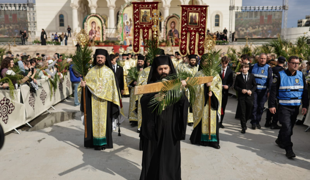 Cum a arătat Pelerinajul de Florii din București în 2026: câteva mii de oameni s-au deplasat pe traseu până la Catedrala Patriarhală