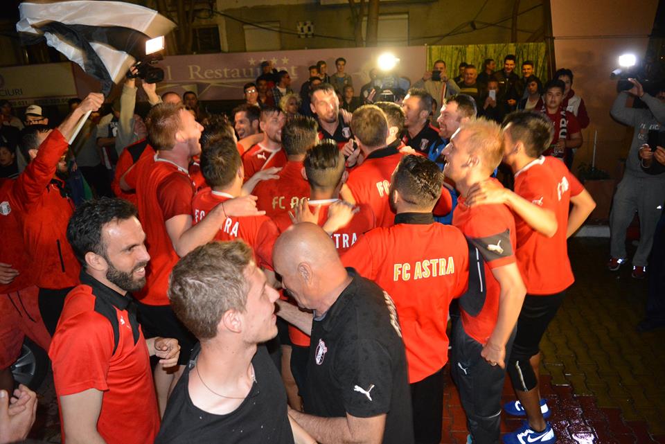 A început fiesta la Giurgiu! Prima reacție a lui Șumudică: ”Este extraordinar! Am practicat cel mai frumos fotbal” FOTO&VIDEO