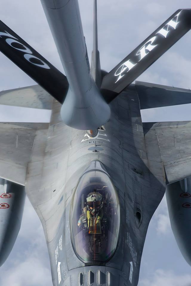 Avioanele F16 intră, de azi, în flota Poliției Aeriene Române. Premierul Viorica Dăncilă participă la eveniment