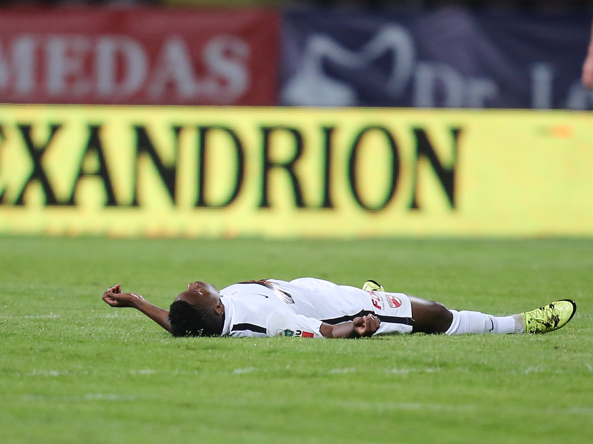 Explicaţiile medicului de la Dinamo, după moartea lui Ekeng. De ce nu i-a făcut masaj cardiac pe teren