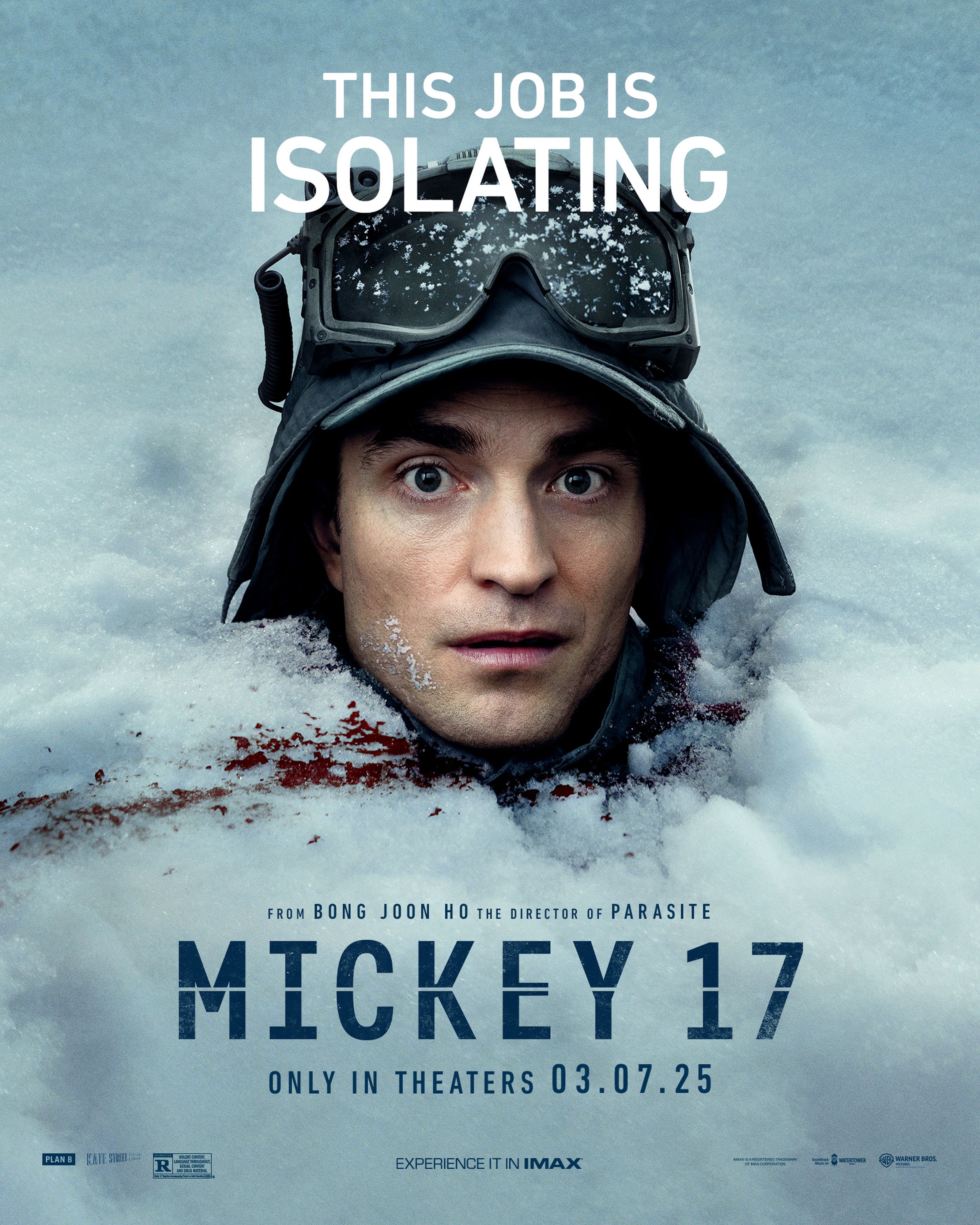 Interviu exclusiv cu Robert Pattinson despre „Mickey 17”, noul film în care apare. Ce spune despre regizorul Bong Joon Ho și actrița Naomi Ackie