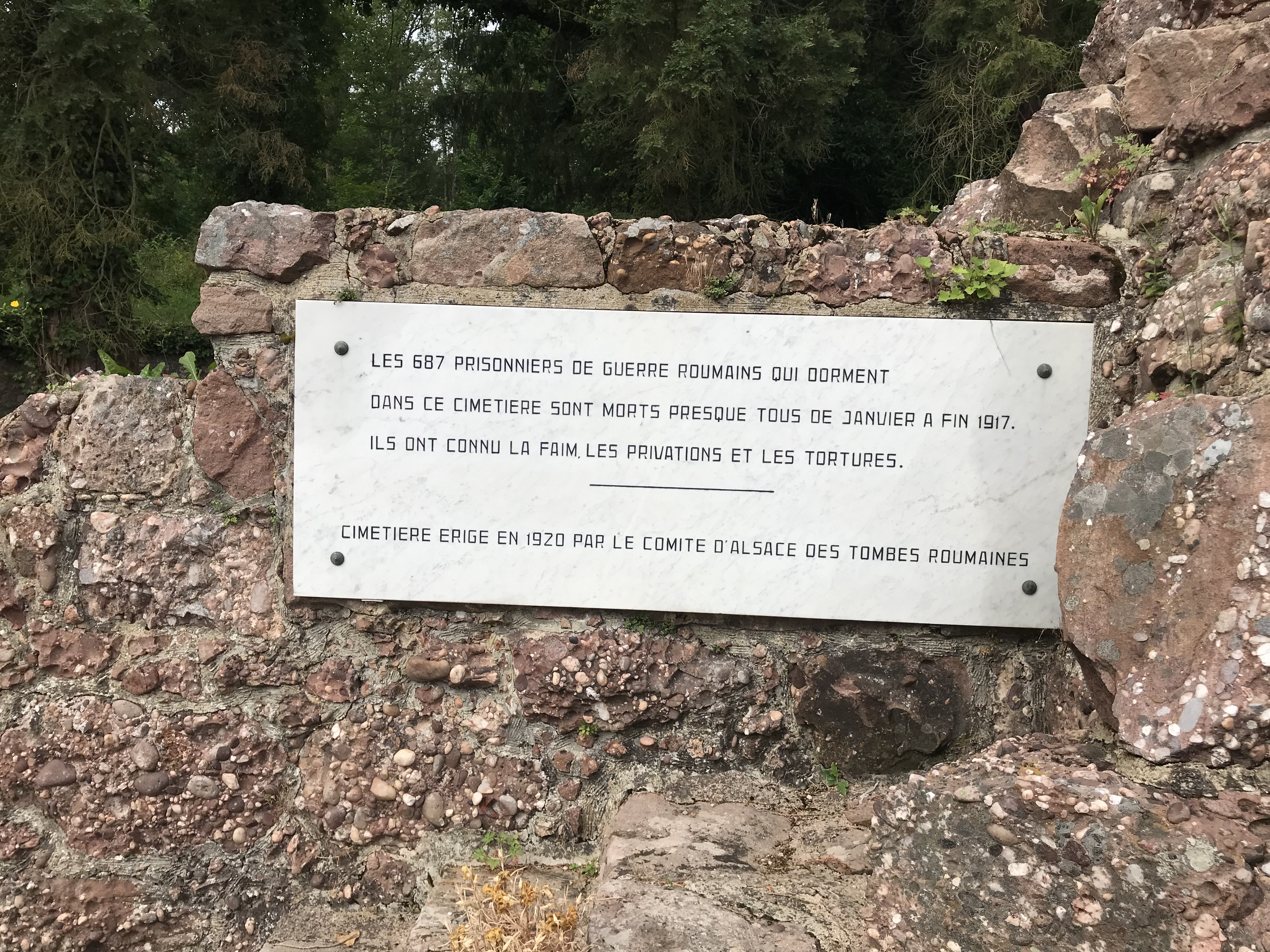 Reportaj la cea mai importantă necropolă din Franța cu soldați români care au pierit în Primul Război Mondial. „Sacrificiul lor nu a fost inutil pentru România de azi”