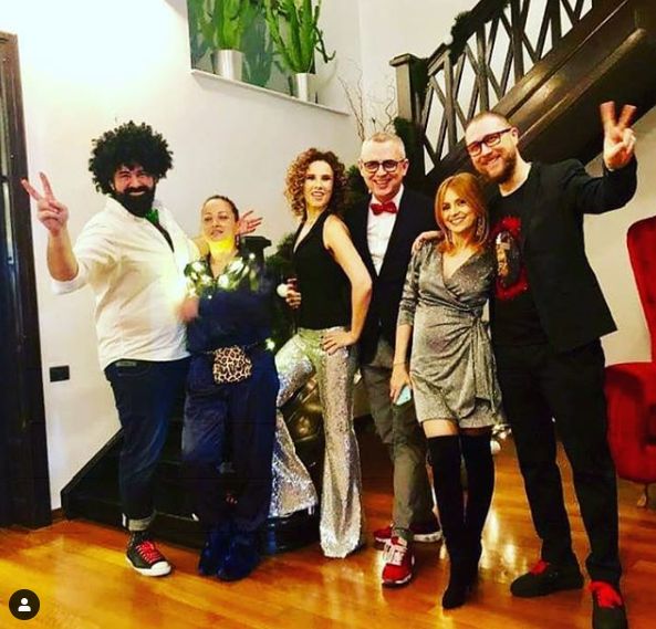 Cum s-au distrat Simona Gherghe și soțul ei de Revelion. Nimeni nu l-a mai văzut așa pe Răzvan Săndulescu | FOTO & VIDEO