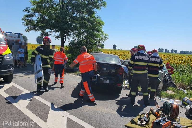 Accident cu patru morți și cinci răniți în Ialomița. A fost activat planul roșu de intervenție