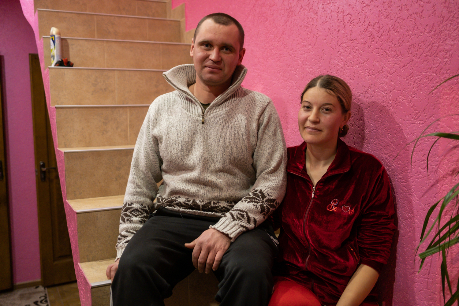 Cum s-a mobilizat Diaspora de Sărbători pentru o familie de români din Ucraina care a adoptat șase frați orfani: „Avem nevoie de haine și încălțăminte pentru copii”