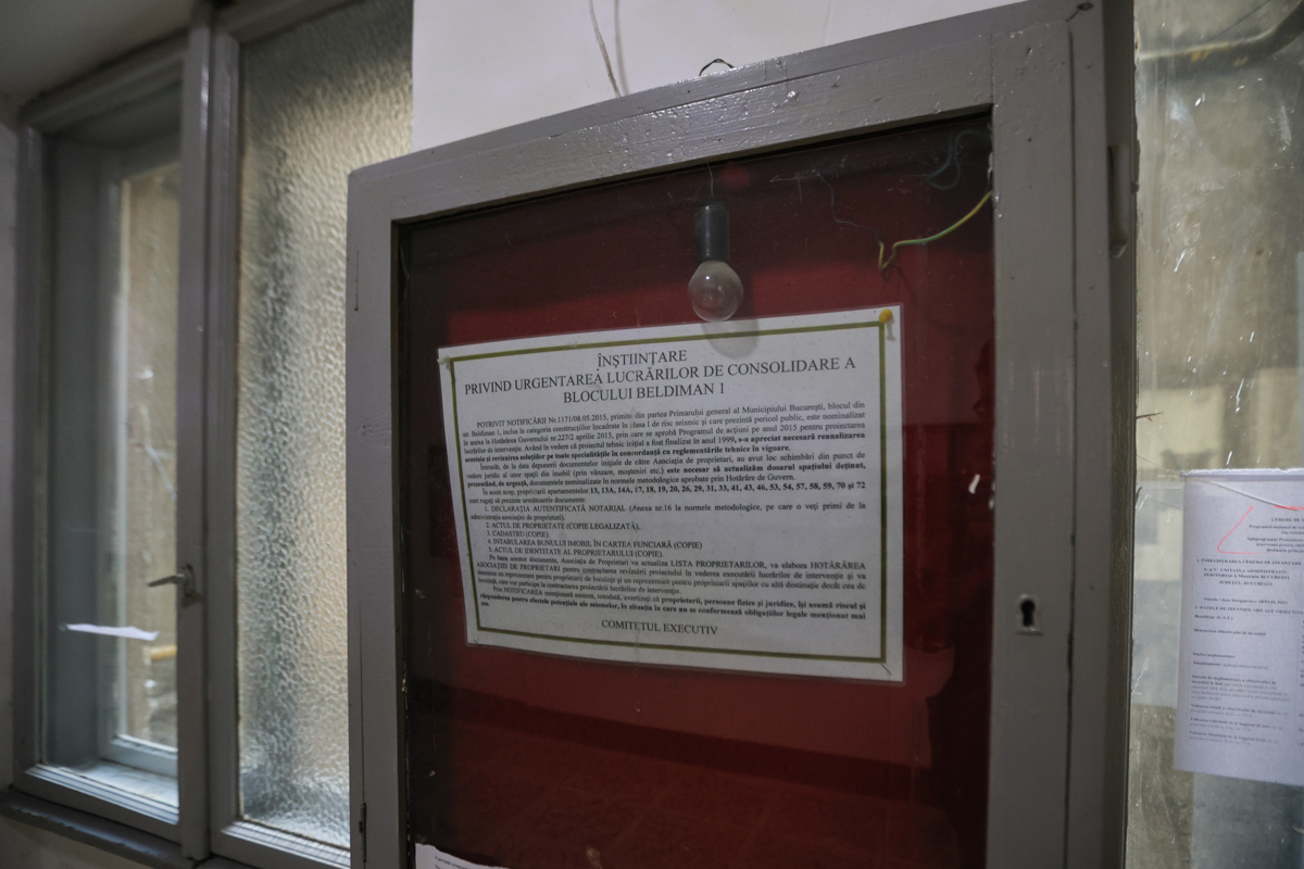 REPORTAJ. Viața în blocurile cu bulină roșie din București: unele au și 80% grad de ocupare