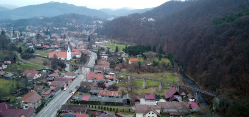 Viaductul feroviar din Sovata, simbol industrial al orașului, reabilitat și integrat în comunitatea locală cu ajutorul fondurilor europene