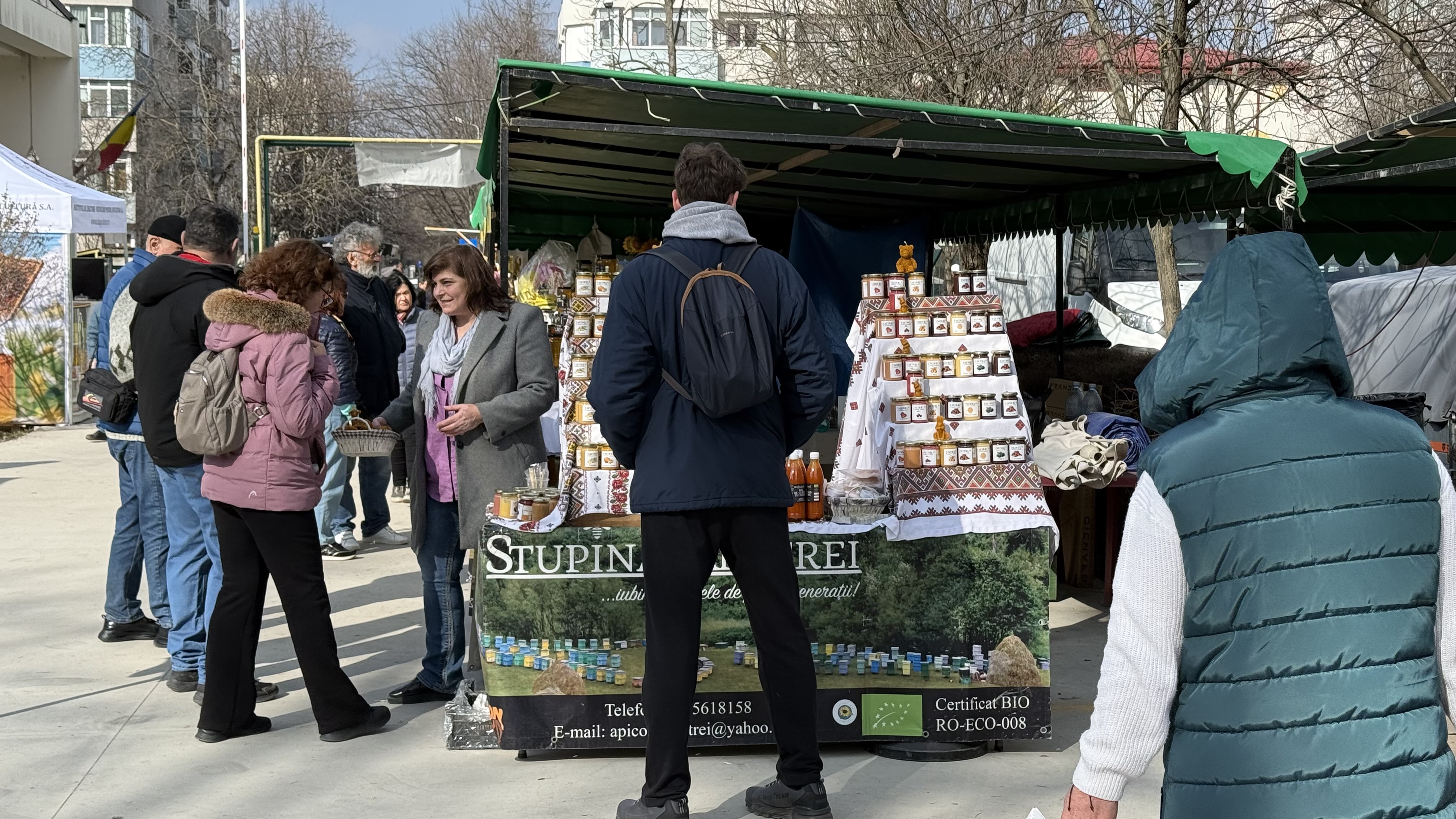 „Băutura dacilor de pe vremea lui Burebista” se vinde în București! Poveștile oamenilor din spatele mierii