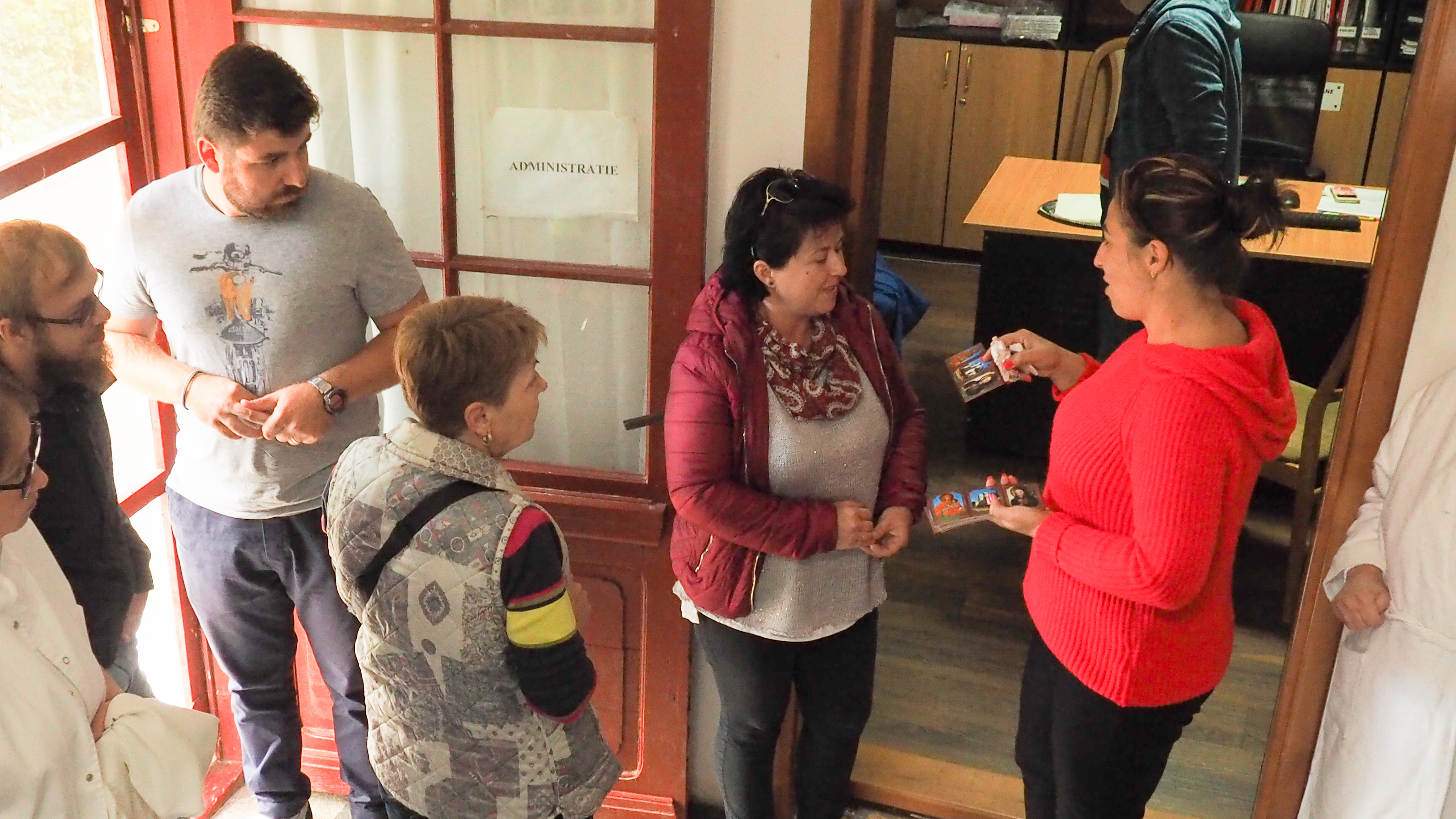 VIDEO&FOTO/Au cerut un strop de ajutor, dar au primit înmiit. Val de solidaritate cu bolnavii de la ultimul spital de lepră din România