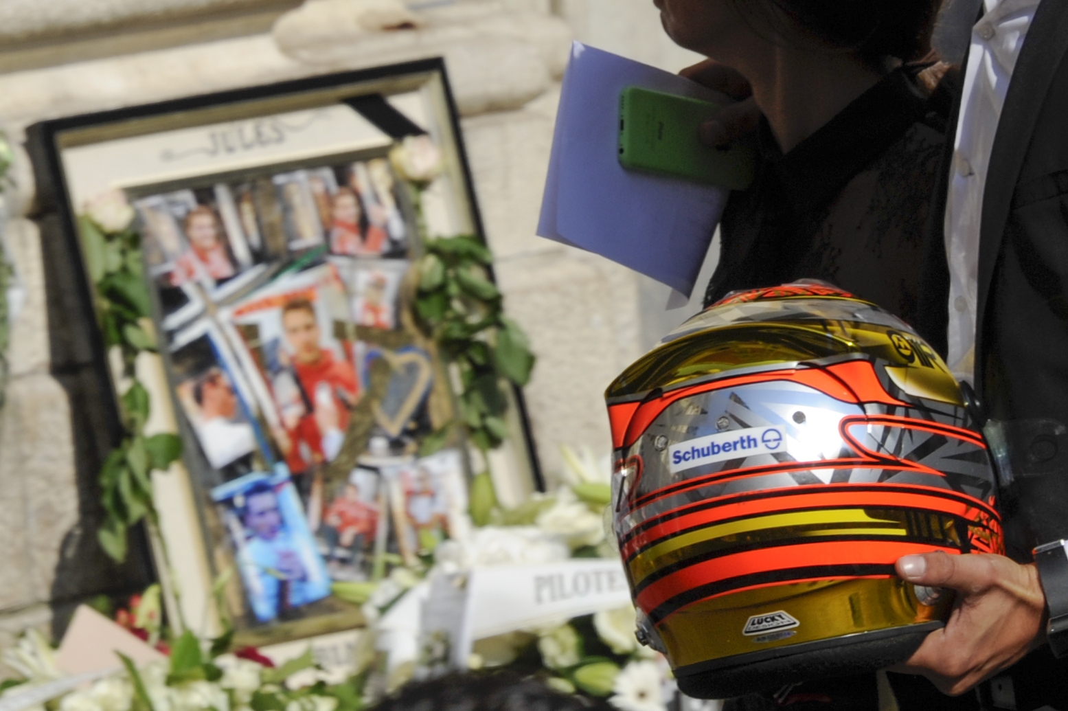 Jules Bianchi a fost înmormântat la Nisa în prezența a foști și actuali piloți de Formula 1 / FOTO&VIDEO