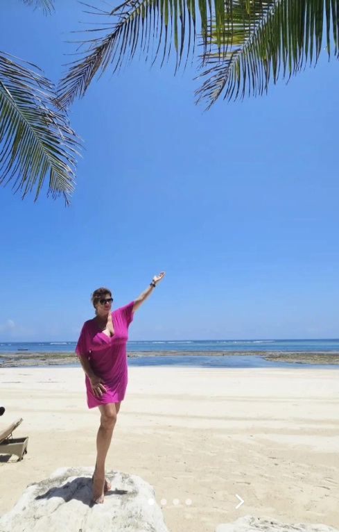 Imagini din vacanța Mihaelei Borcea în Kenya. A apărut în costum de baie, la plajă, alături de Sorin Rap