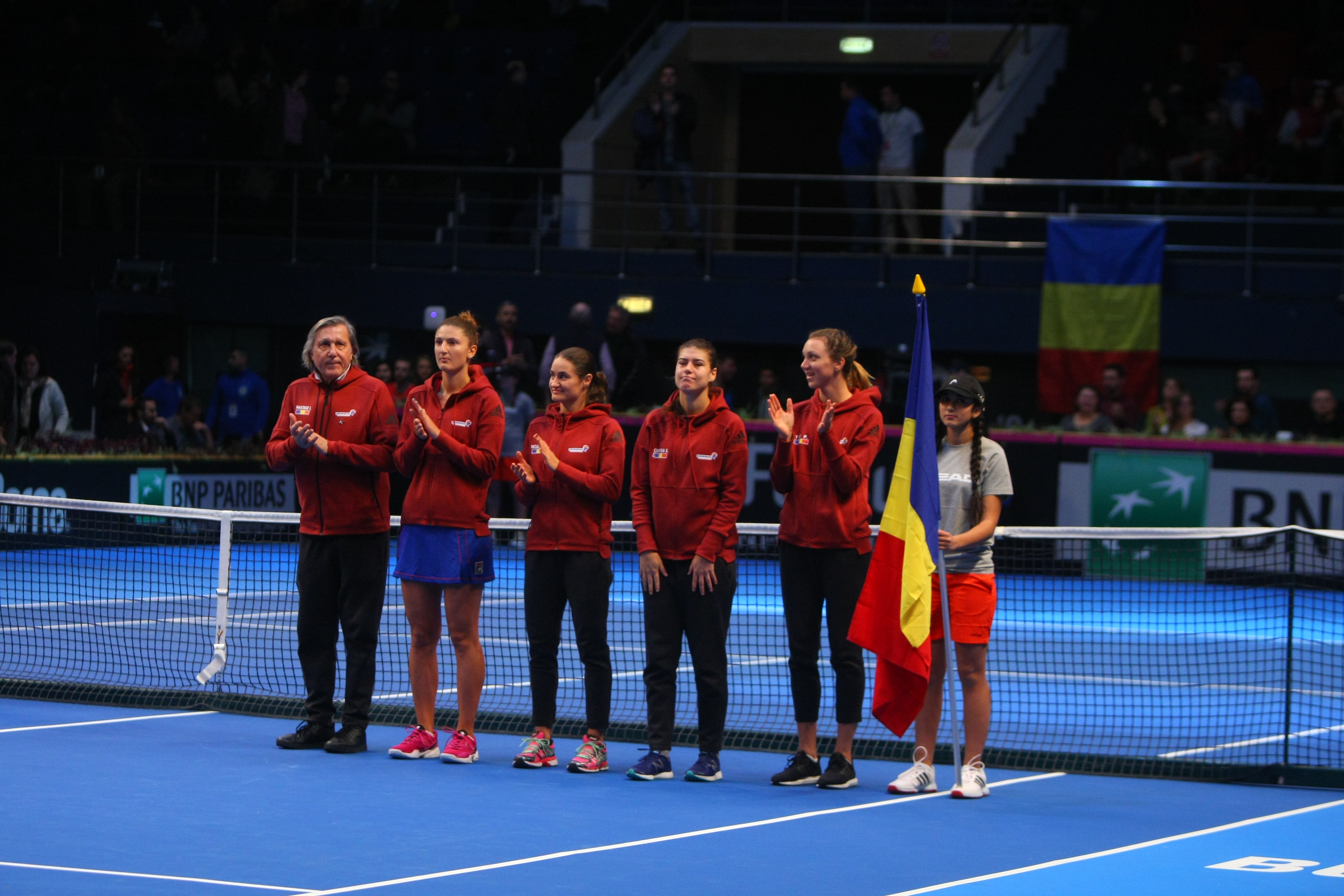 România a fost învinsă de Belgia, în primul tur al Grupei Mondiale II din Fed Cup. Irina Begu a jucat la simplu, dar a pierdut în setul decisiv. Reacții  | FOTO & VIDEO