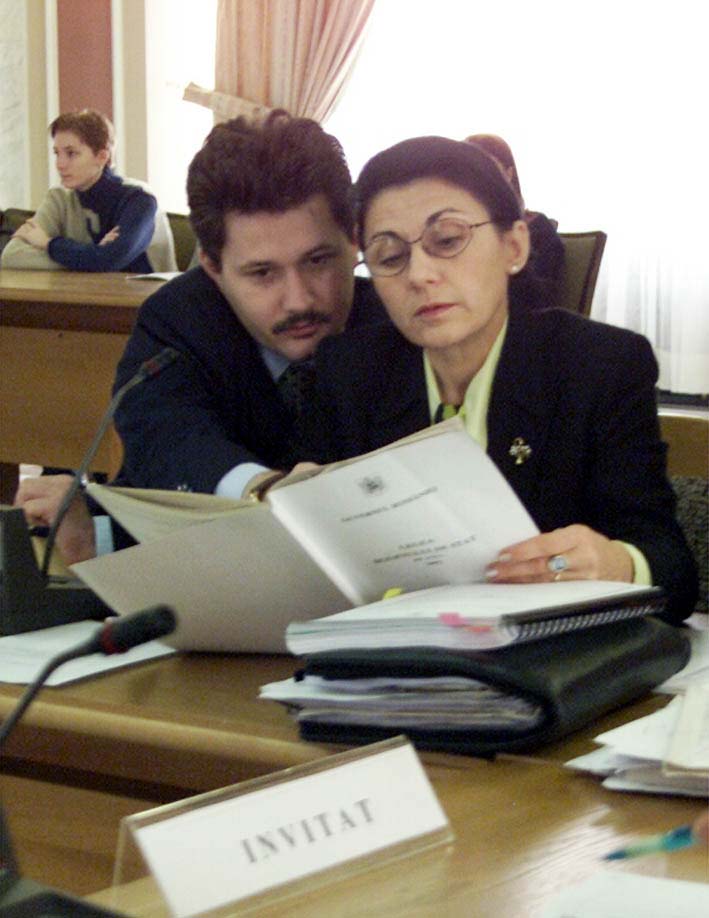 Atunci și Acum: Ecaterina Andronescu, fostul ministru al Educației care a scăpat după 4 ani de dosarul penal și a fost înlăturată din conducerea PSD