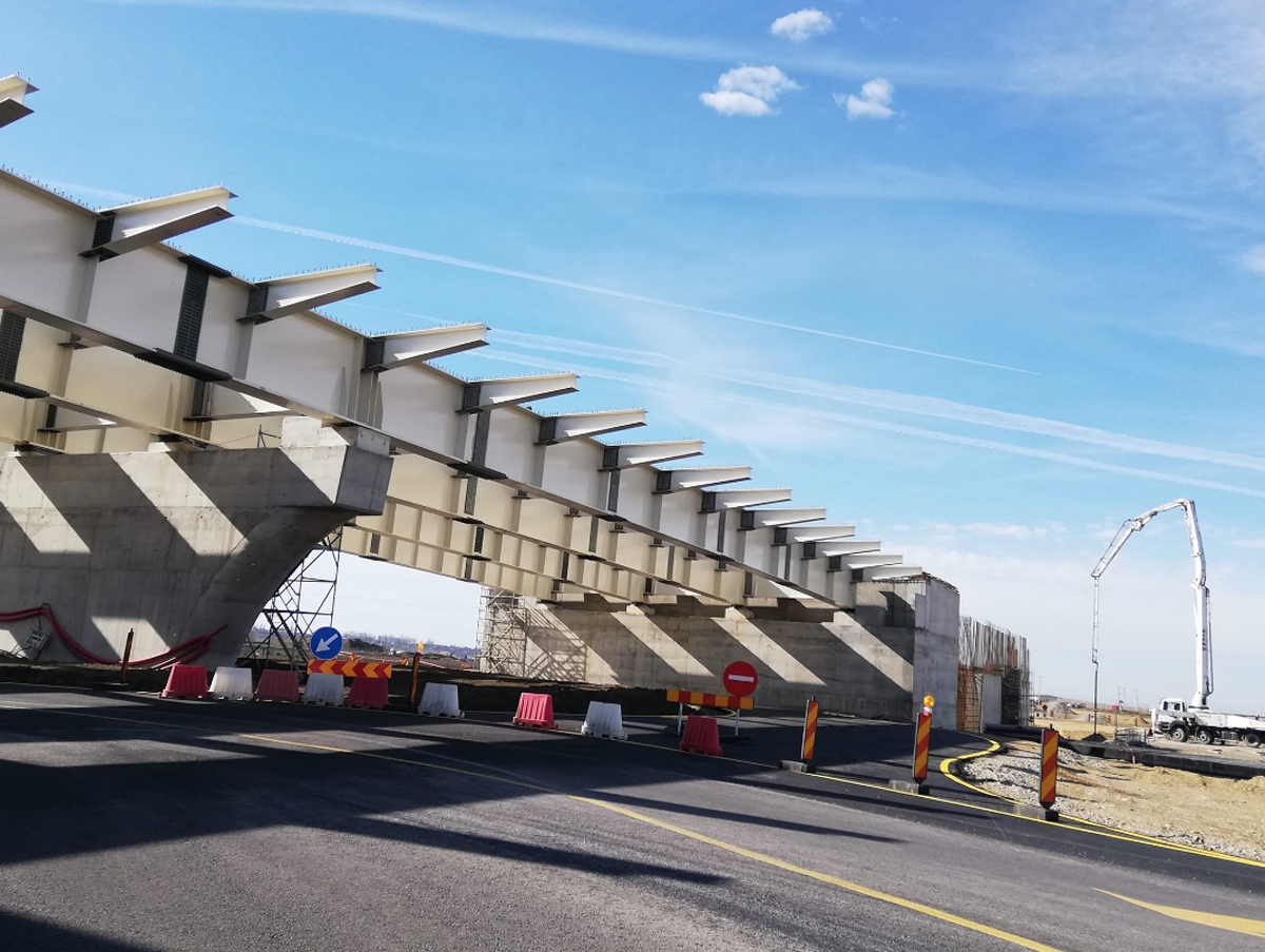 Podul „Golden Gate” de România, fără acces pentru bicicliști și pietoni, deși proiectul prevede. Explicațiile constructorului
