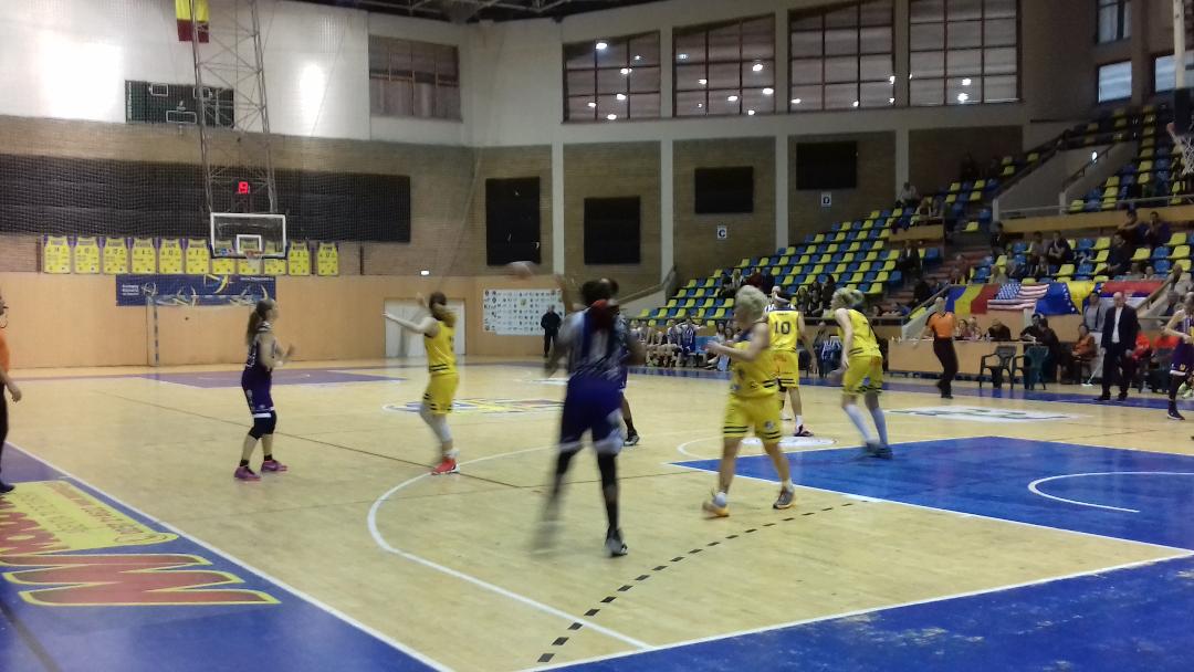 Record în baschetul românesc. La meciul FCC ICIM Arad - SCM Timișoara, un sfert s-a terminat cu scorul 18-0 / GALERIE FOTO