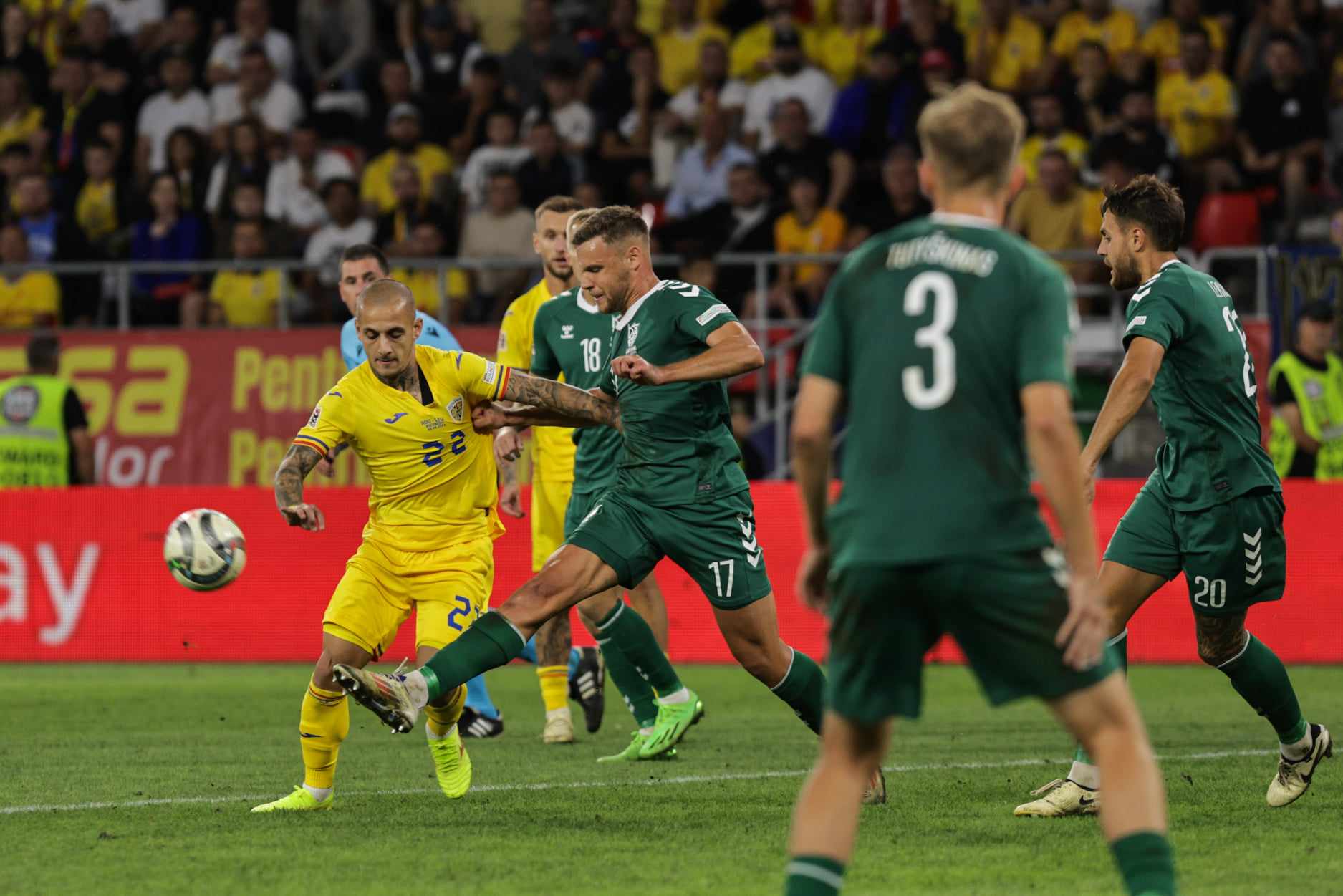 România - Lituania 3-1, în Liga Națiunilor. Schimbările lui Mircea Lucescu au adus victoria. VAR ne-a salvat de două ori