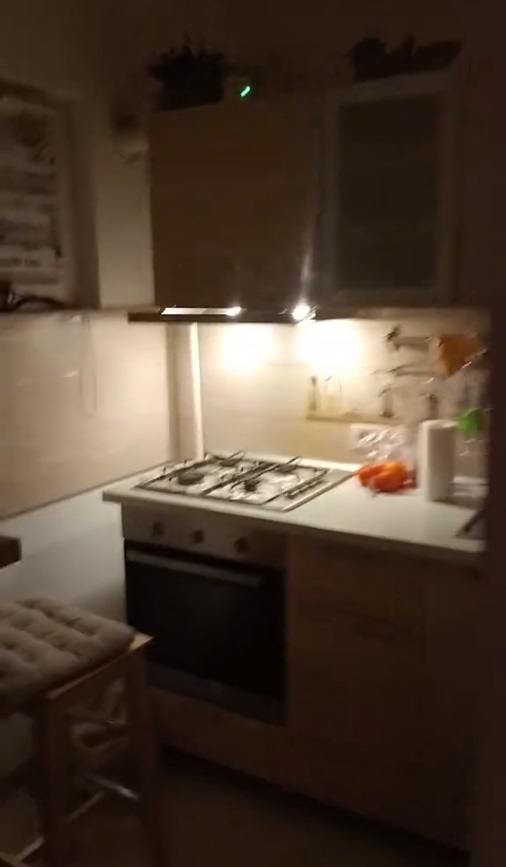 Imagini din garsoniera în care locuiește David Pușcaș. Cum reușește să plătească chiria, deși nu are un loc de muncă: „Cu hazul și talentul meu unic”