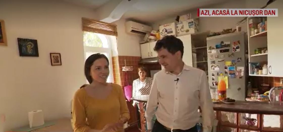 „Copiii dumneavoastră sunt botezați?”. Răspunsul oferit de partenera lui Nicușor Dan, Mirabela Grădinaru, la această întrebare