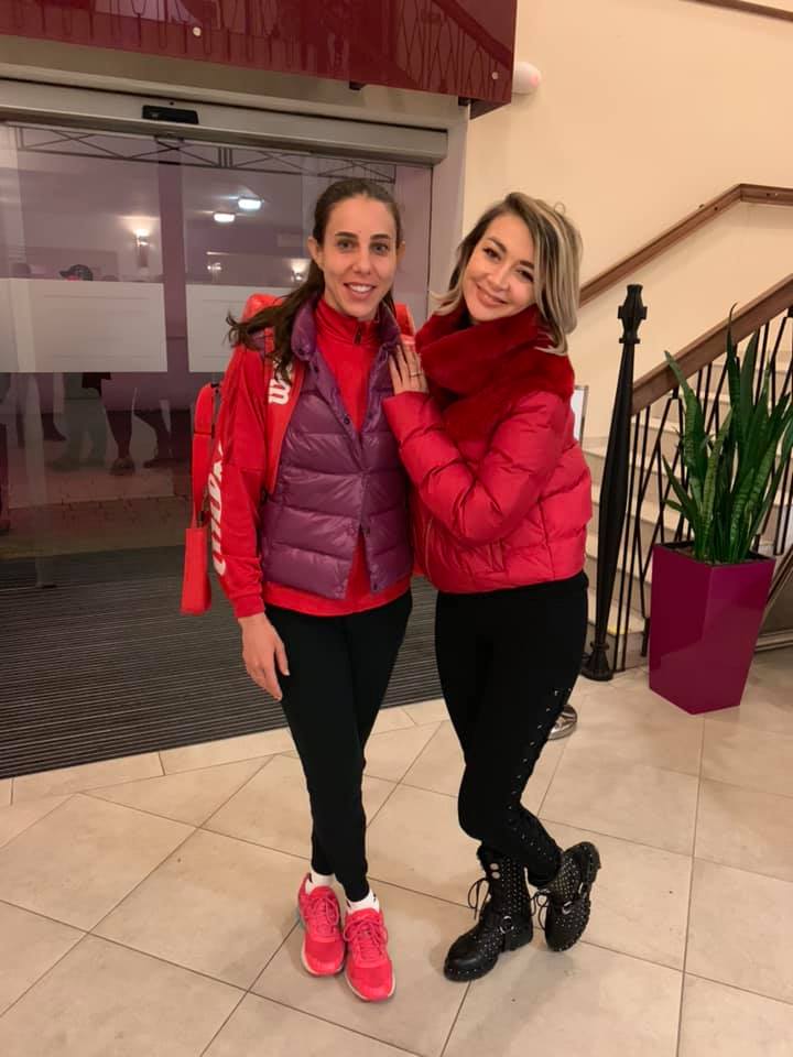 Denisa de la Bambi și-a dat planurile peste cap ca să le vadă pe Halep &co la meciul de tenis din Cehia | FOTO & VIDEO