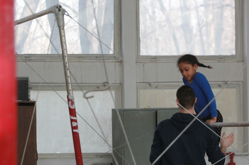 O zi din viața unor gimnaste: cu cântec spre sală, înainte! (EPISODUL 2) / FOTO&VIDEO