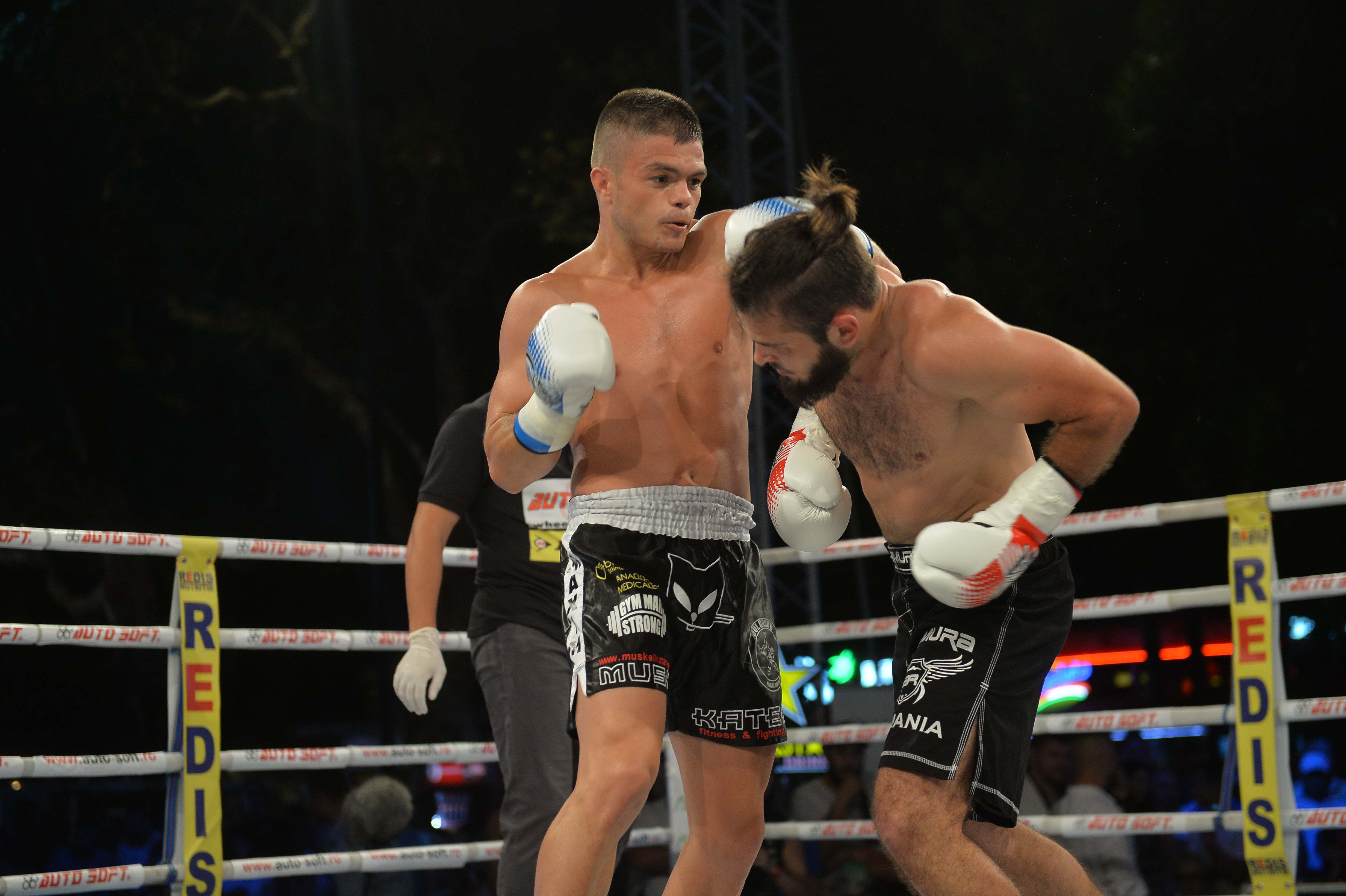 Andrei Stoica îşi păstrează centura de campion mondial / GALERIE FOTO&VIDEO