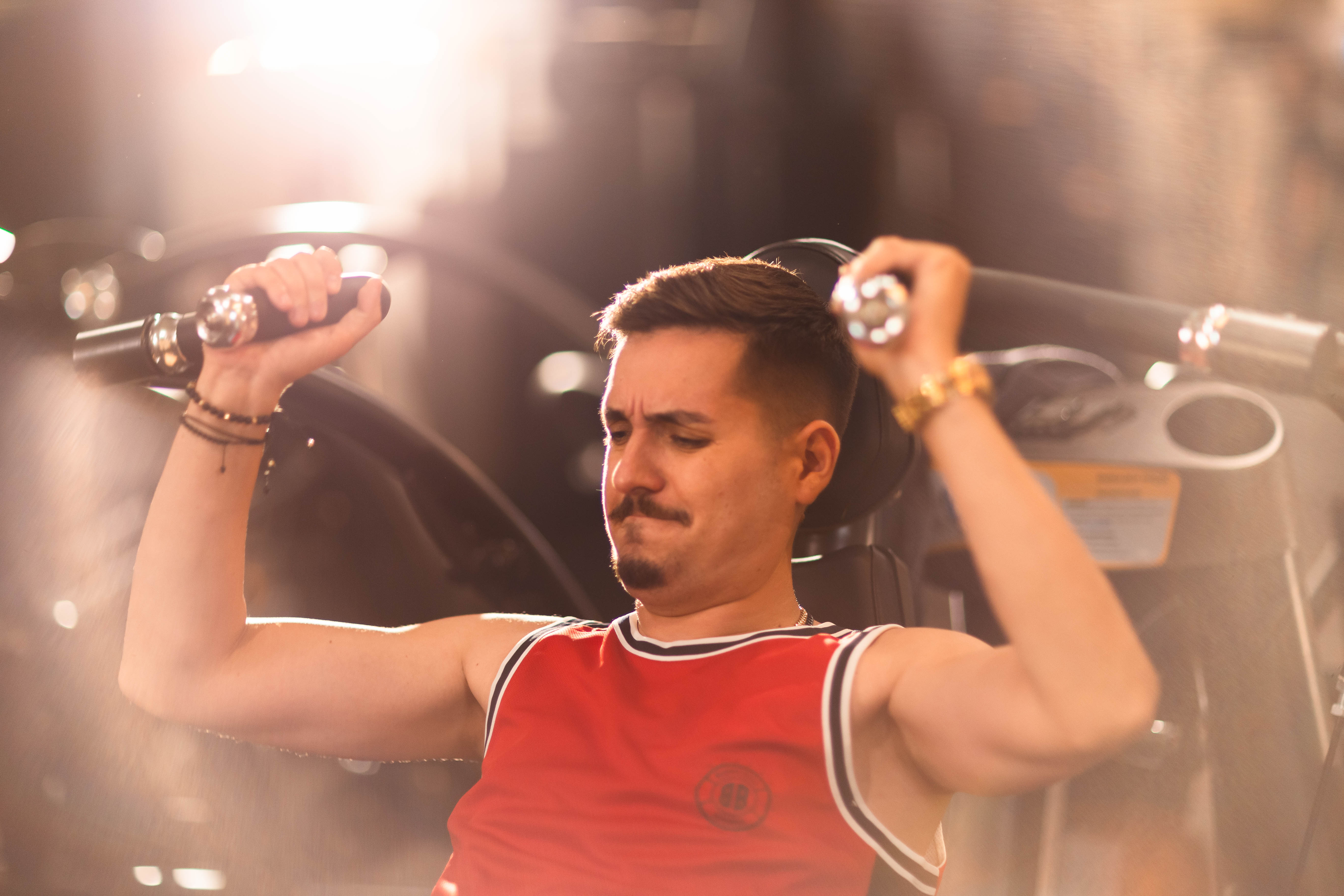 George Tănase, protagonist într-o comedie care pune cuplurile față în față cu propriile prejudecăți: „Respectul, încrederea și iubirea. Acesta este trepiedul unei relații”