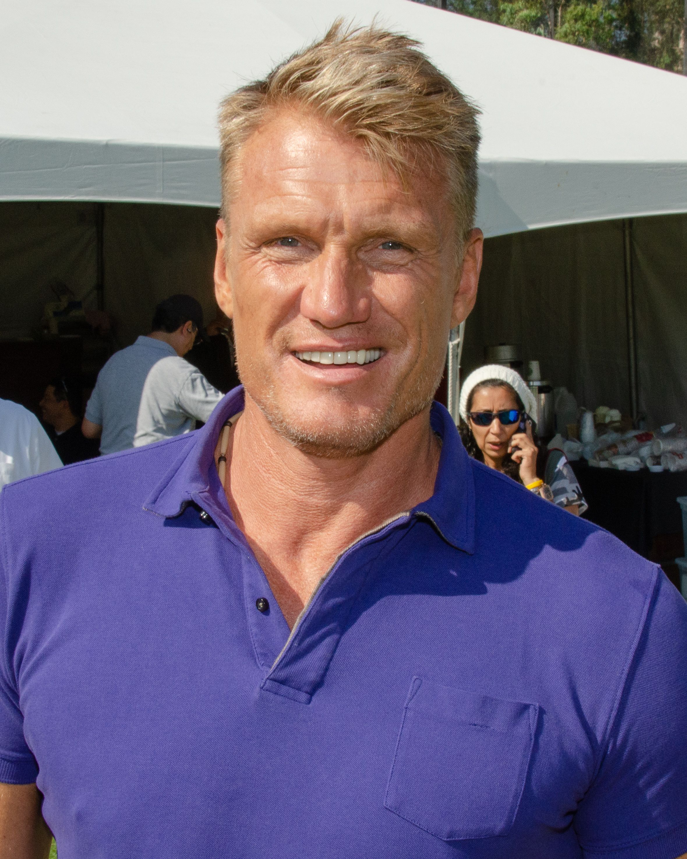 Dolph Lundgren s-a căsătorit cu iubita mai tânără cu 38 de ani. Actorul se luptă cu cancerul de 8 ani: „A fost ca un înger trimis să mă ajute”