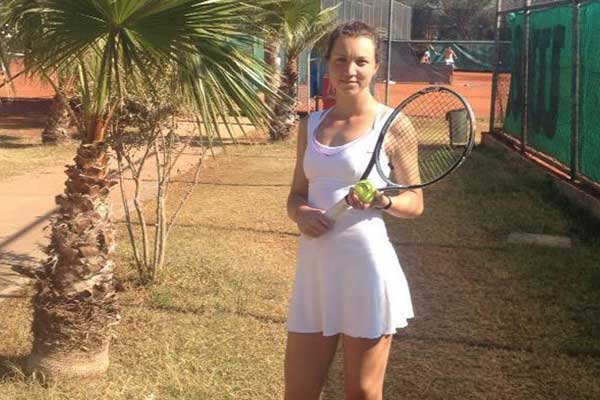 Noua senzație a tenisului feminin seamănă cu Simona Halep și visează să calce pe urmele ei!
