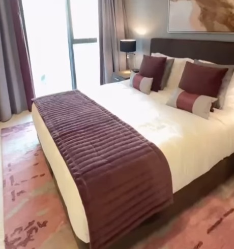 Motivul pentru care Bianca Drăgușanu își vinde apartamentul din Dubai. Imagini cu locuința pe care a scos-o la vânzare cu 398.000 de euro