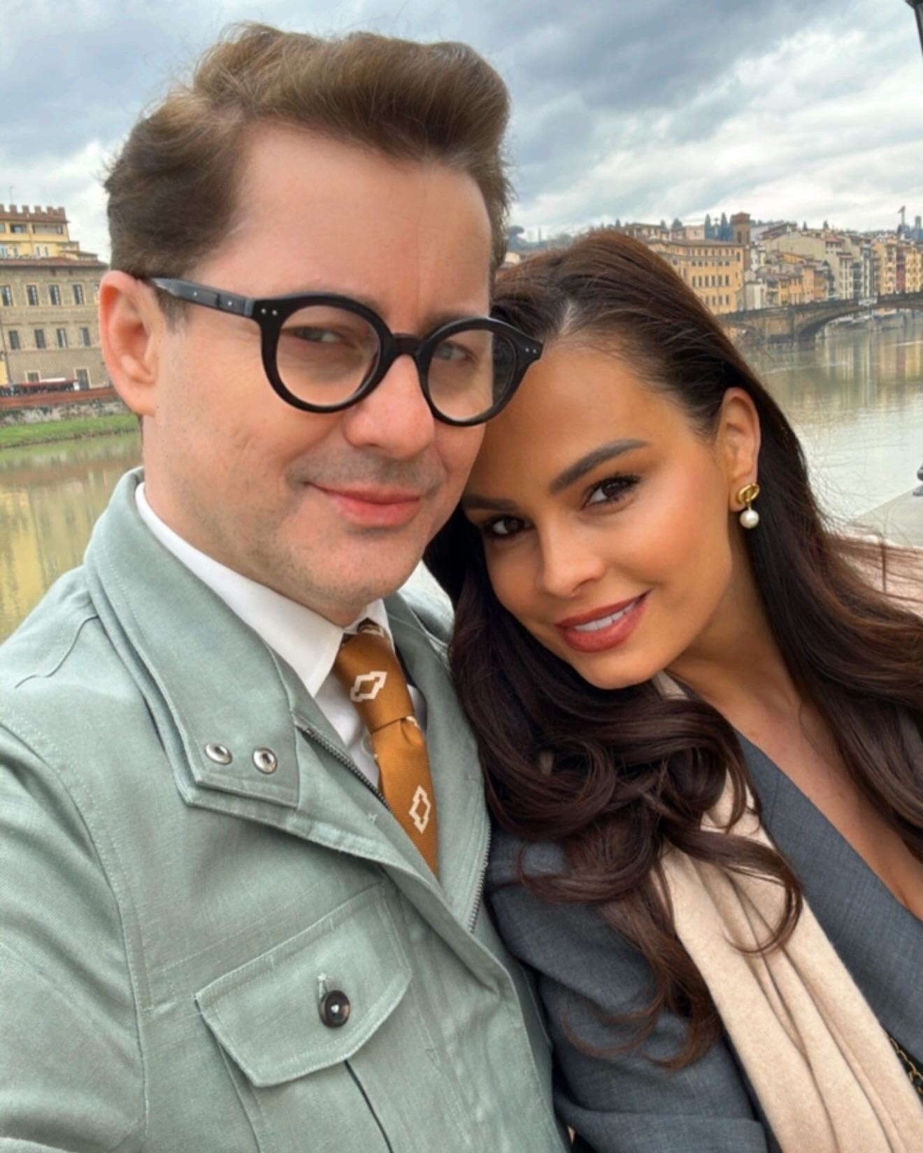 Anca Serea, prima reacție după ce s-a spus că ar fi divorțat de Adi Sînă: „Revin cu lămuriri”