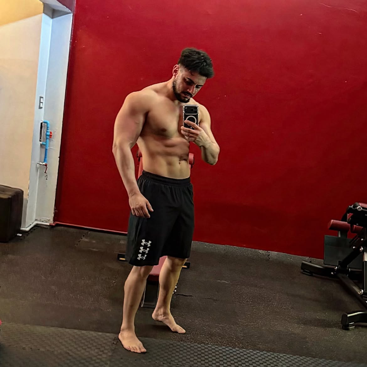 Cine este Iulian Bogdan, ispită la Insula Iubirii 2026. Lucrează la căile ferate din Italia