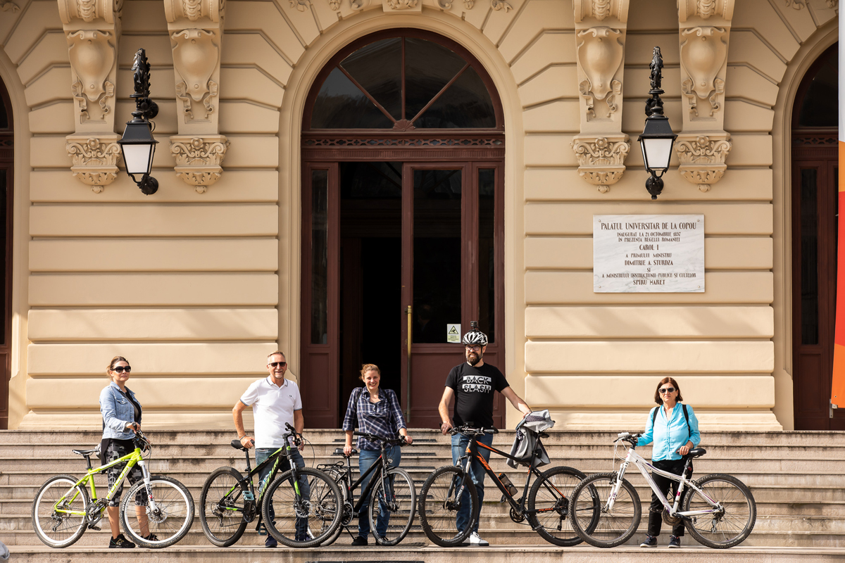 A emigrat în cel mai prietenos oraș din lume cu bicicliștii și a lucrat în Columbia, Palestina sau Uganda: „Suntem cu 50 de ani în urma Olandei. Dar nu suntem singurii”