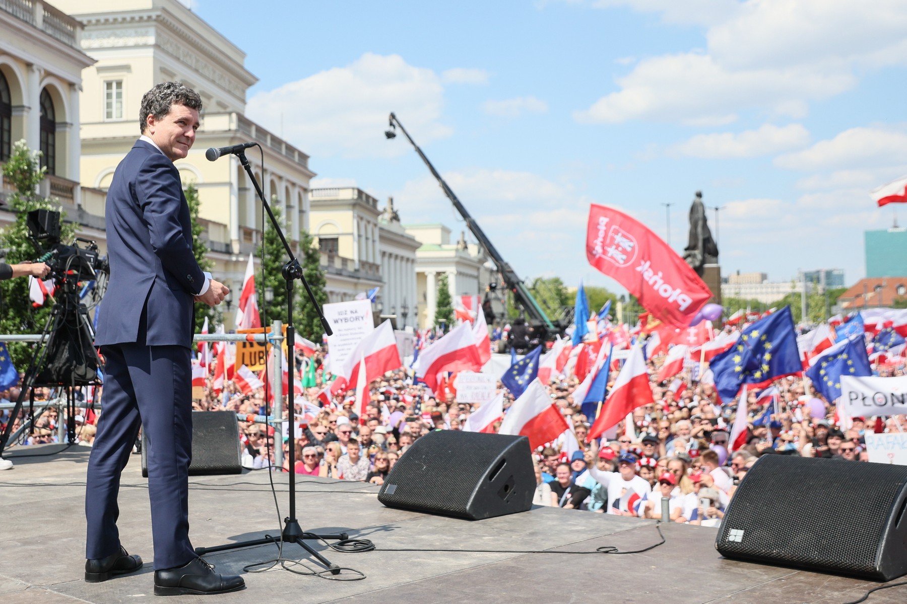 Discursul în limba română ținut de Nicușor Dan la Varșovia, la mitingul electoral de susținere pentru Rafal Trzaskowski | VIDEO