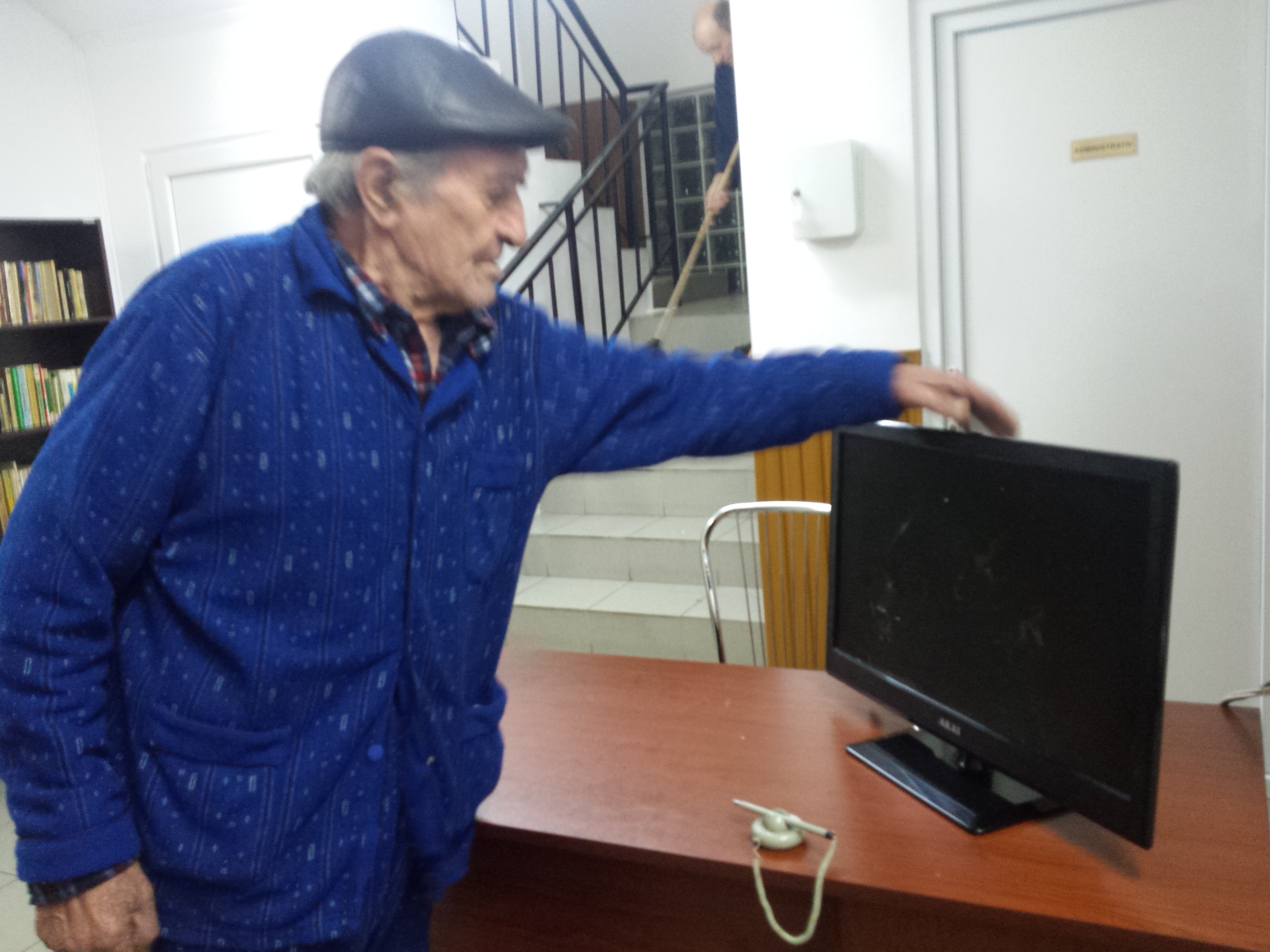 A făcut dezastru în centrul social! Daune de 50.000 de lei! VIDEO & GALERIE FOTO