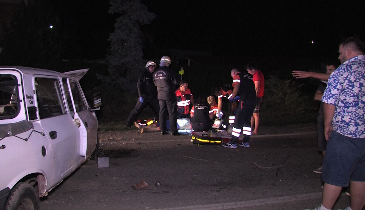 Accident soldat cu un mort şi doi răniţi pe drumul ce leagă Buzăul de Brăila GALERIE FOTO