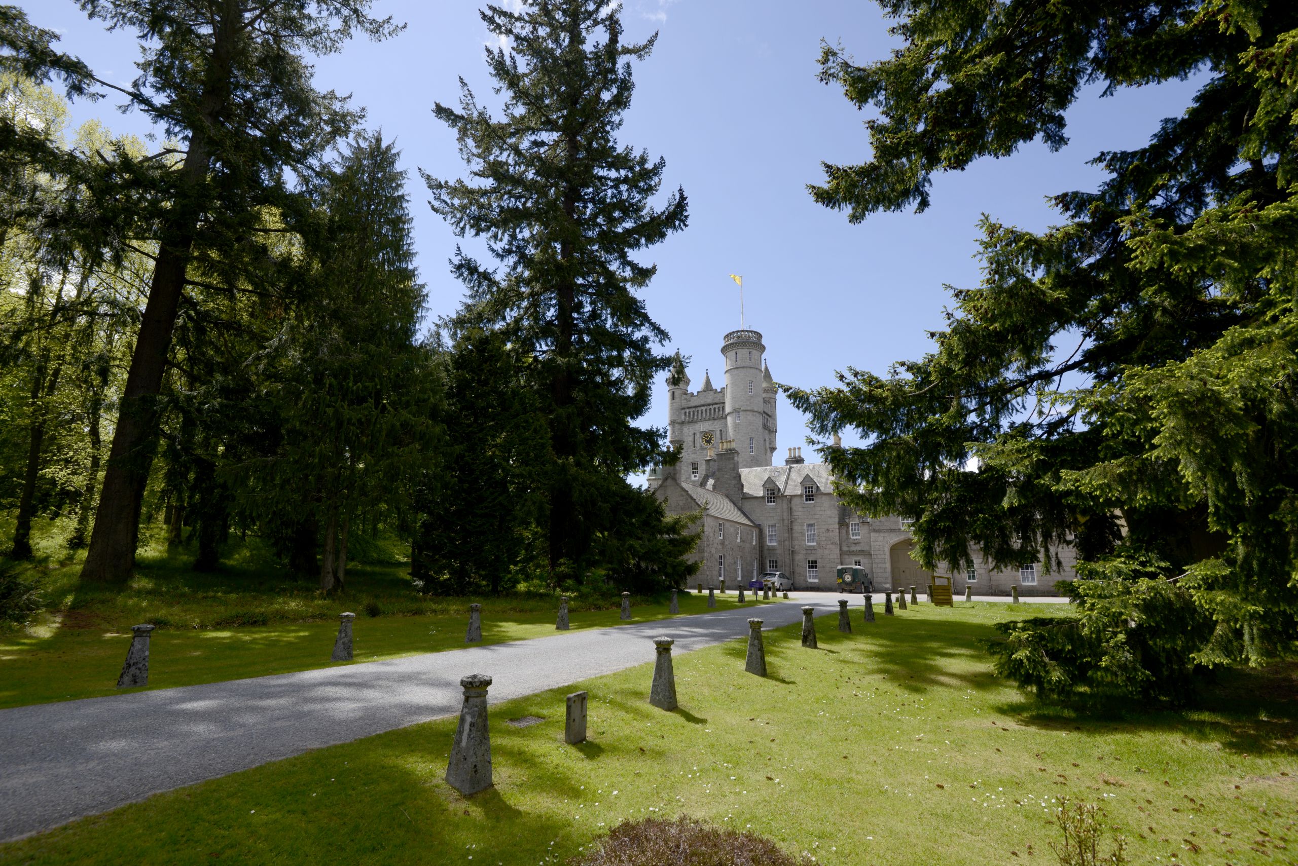 Imagini de la Castelul Balmoral, unde e în carantină prințul Charles