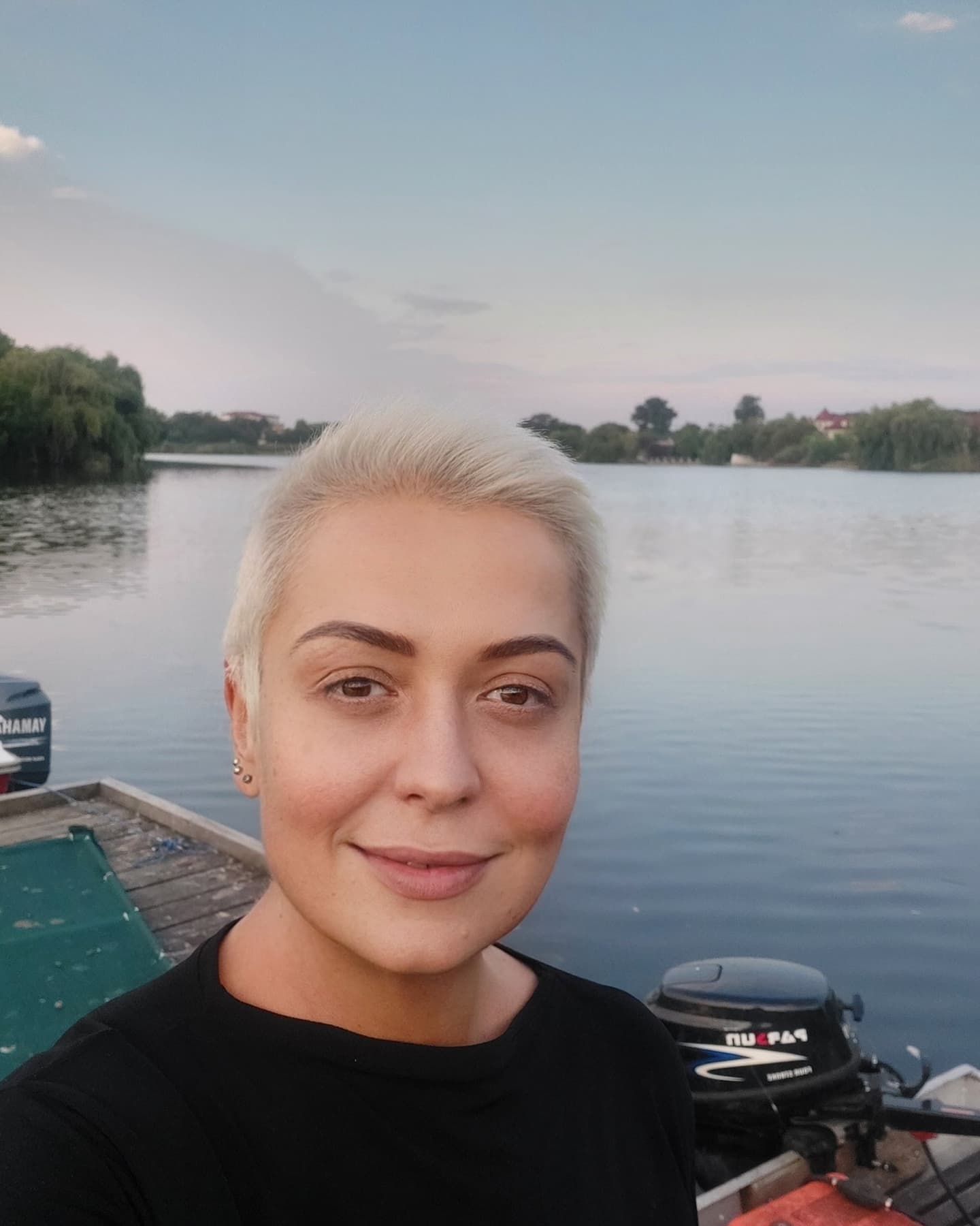 Monica Anghel, de nerecunoscut cu părul lung: „Ești altă persoană”. Artista a cerut sfatul fanilor