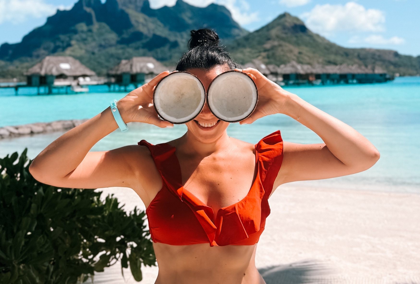Cât a plătit Corina Caragea pentru o noapte de cazare în Bora Bora. „Nu că nu mi-a plăcut, dar mă așteptam să fie totul accesibil la tot pasul”